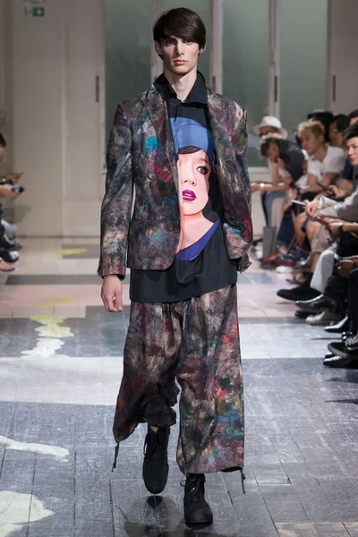 Look 23